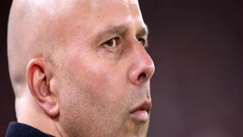 广厦主场连胜，104-99逆转北控